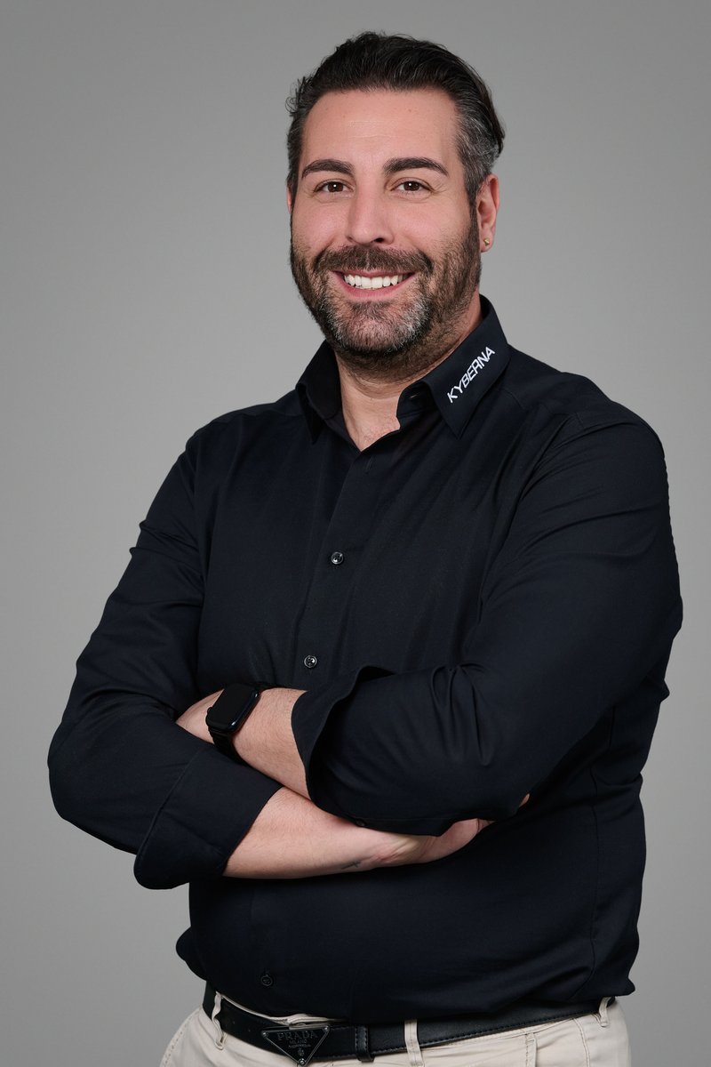 Gianluca Sergi – Senior Sales Manager ky2help® und Versteigerungsplattform Gianluca Sergi – Senior Sales Manager ky2help® und Versteigerungsplattform